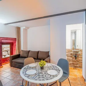 1 En La Muralla Romana Junto A La Catedral Apartment