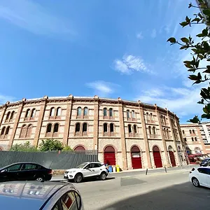 Barato En Piso Familiar Compartido El Centro De La Ciudad Cerca De La Estacion De Autobuses Apartment